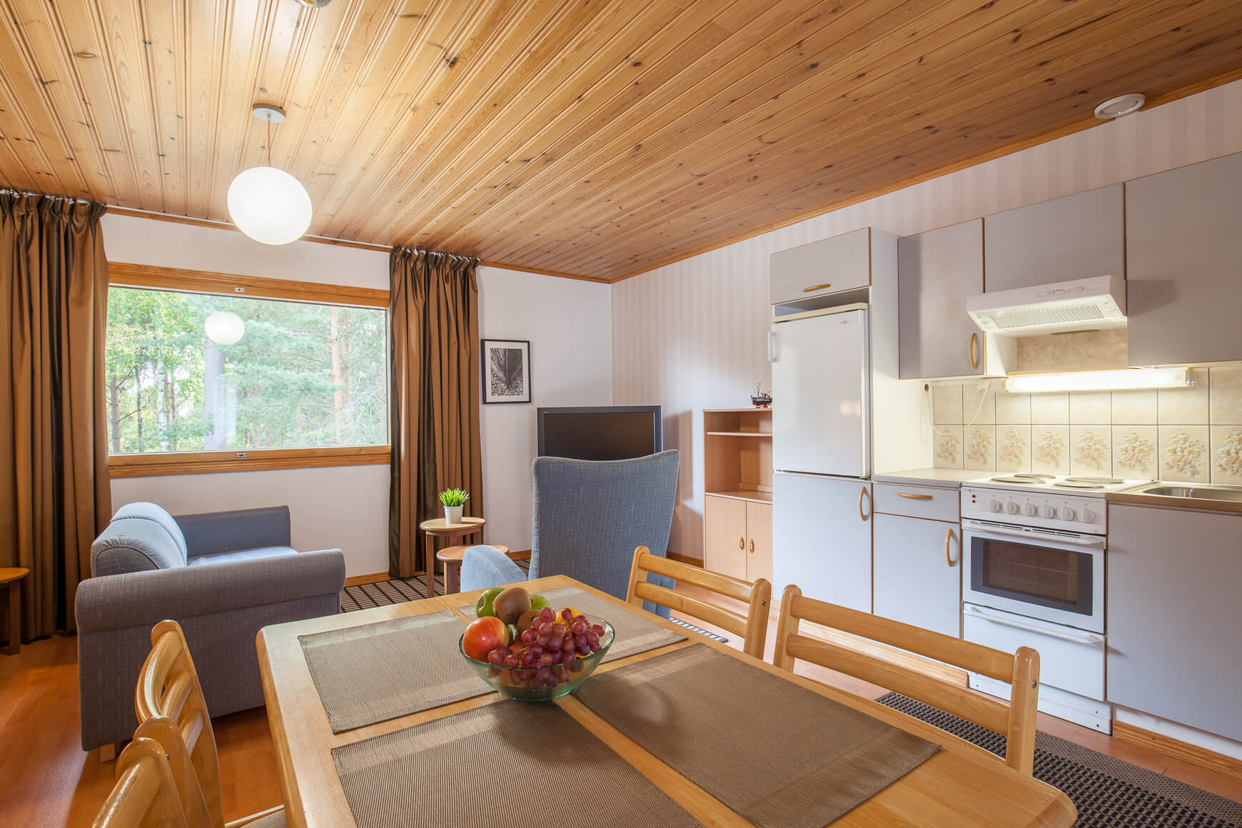 Hiihtoloman majoitustarjous Porvoo